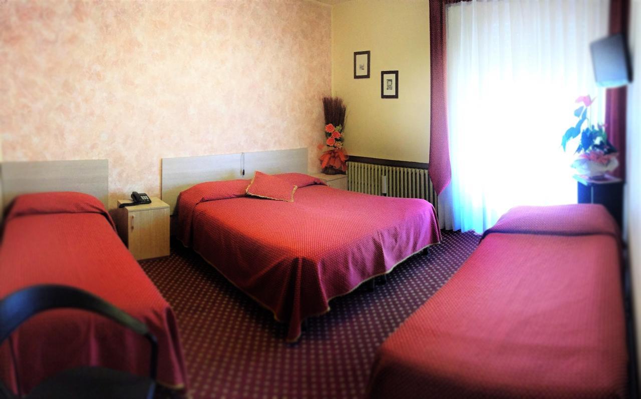 Hotel Belvedere ロアーナ エクステリア 写真